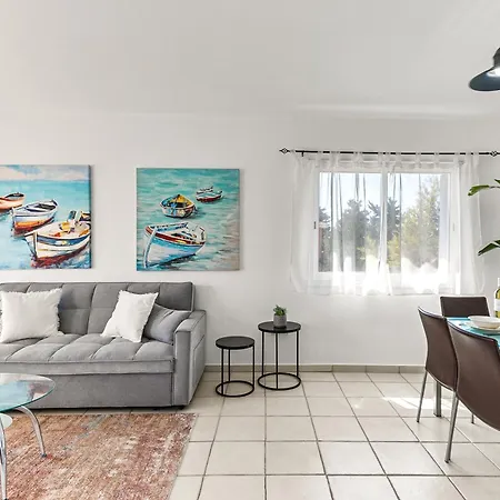 Limnaria Gardens Stylish Apartment Apartment *