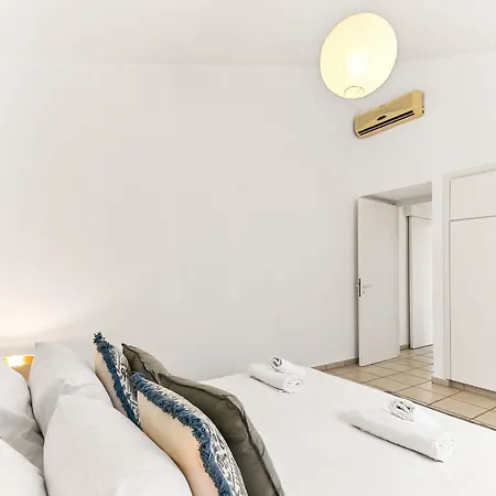 Limnaria Gardens Stylish Apartment Apartment *